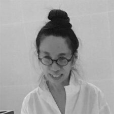 下中菜穂